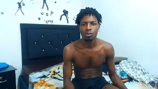 Snapshot of jaycolinss chatting on 09-25-25, 04:38 jaycolinss online show from 09-25-25, 04:38