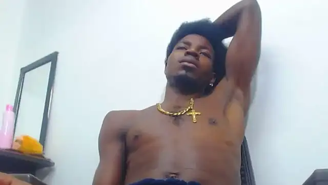 Snapshot of jaycolinss chatting on 10-04-25, 11:47 jaycolinss online show from 10-04-25, 11:47