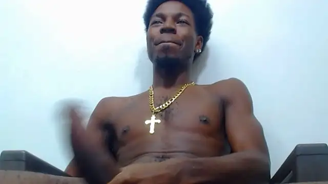 Snapshot of jaycolinss chatting on 10-06-25, 04:15 jaycolinss online show from 10-06-25, 04:15