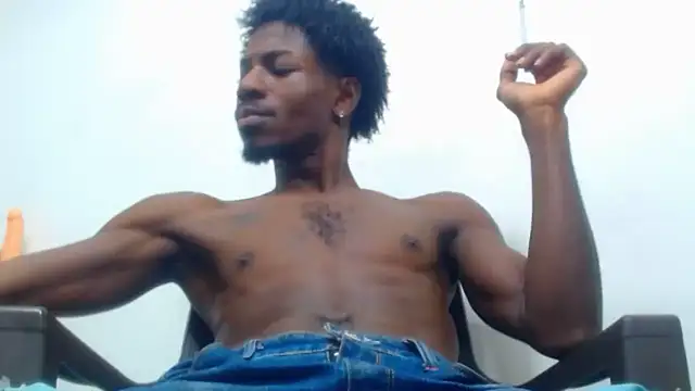 Snapshot of jaycolinss chatting on 10-28-25, 06:32 jaycolinss online show from 10-28-25, 06:32