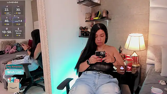 Snapshot of Mariana_c1 chatting on 05-14-26, 03:08 Mariana c1 online show from 05-14-26, 03:08