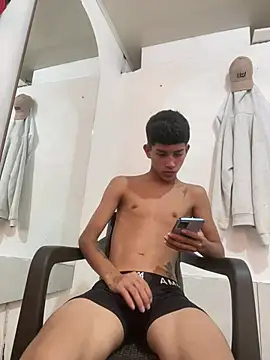 migueyalejo teens online show from 05-19-26, 02:23