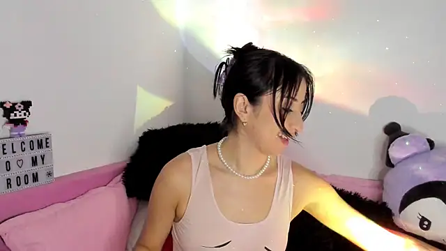 Snapshot of gabyye_capprins chatting on 02-10-25, 01:24 gabyye capprins online show from 02-10-25, 01:24