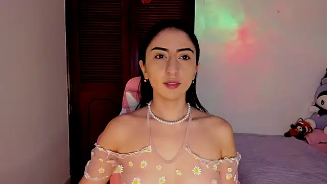 Snapshot of gabyye_capprins chatting on 03-05-25, 07:17 gabyye capprins online show from 03-05-25, 07:17