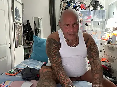 joeytatts66 online show from 10-09-25, 01:03