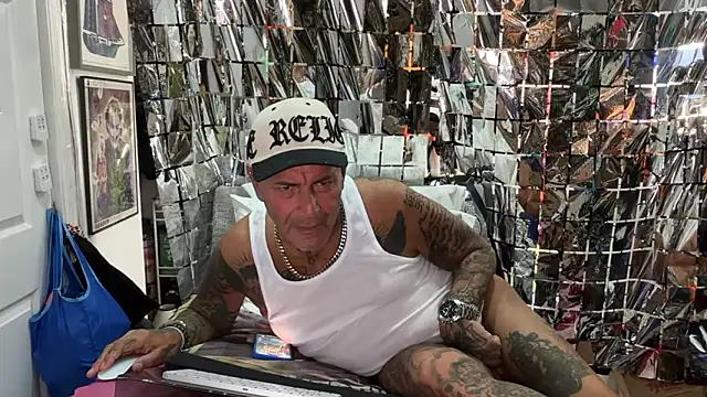 joeytatts66 online show from 04-06-26, 02:20