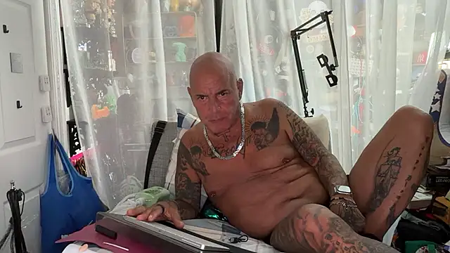 joeytatts66 online show from 07-25-26, 04:43
