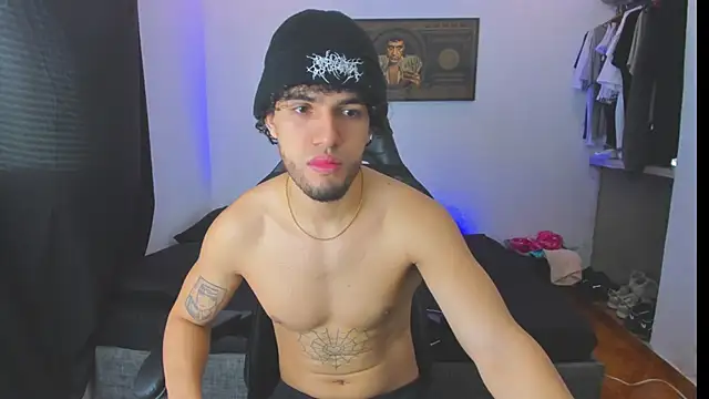 Snapshot of daddy_jhons chatting on 10-22-25, 04:18 daddy jhons online show from 10-22-25, 04:18