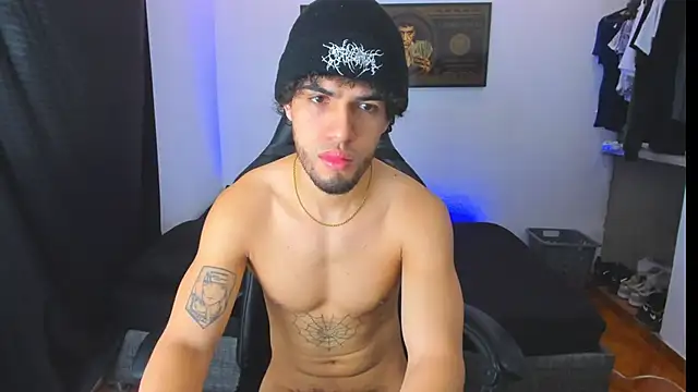 Snapshot of daddy_jhons chatting on 11-20-25, 04:29 daddy jhons online show from 11-20-25, 04:29