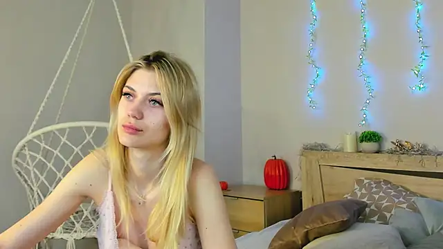 Cherry Price online show from 05-25-26, 11:11