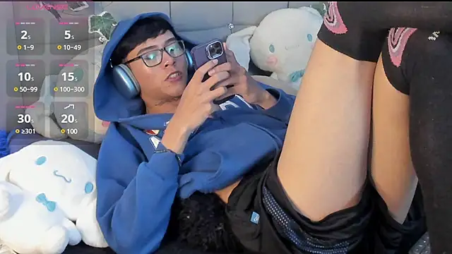 Snapshot of jacks_hotter chatting on 03-22-25, 10:48 jacks hotter online show from 03-22-25, 10:48