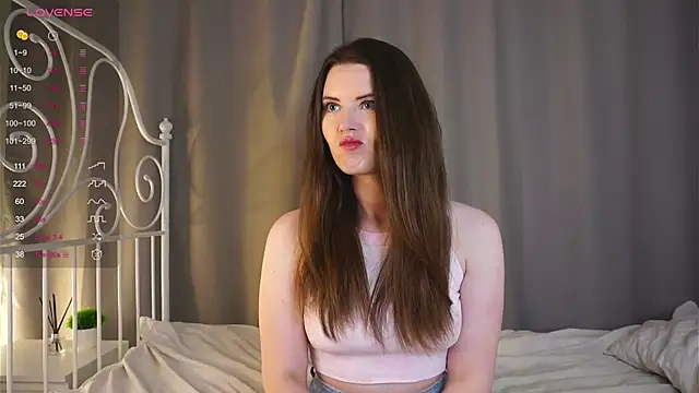 LoraDevon online show from 02-13-25, 04:39