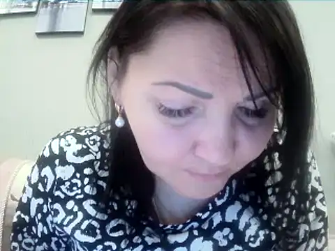 ClaireSunset online show from 05-15-26, 05:31