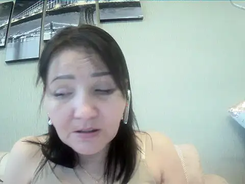 ClaireSunset online show from 05-29-26, 05:22