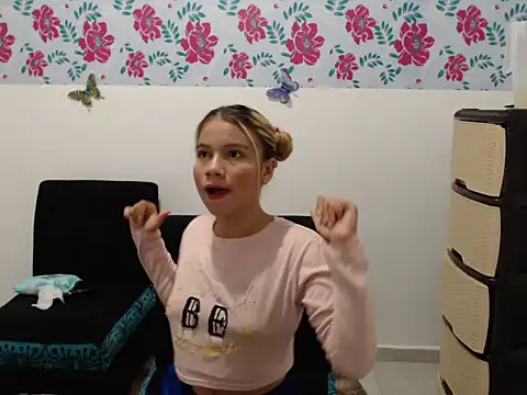 Naomi991 online show from 01-03-25, 08:11