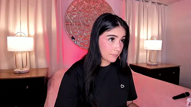 Snapshot of Belliinda_21 chatting on 07-24-26, 07:12 Belliinda 21 online show from 07-24-26, 07:12