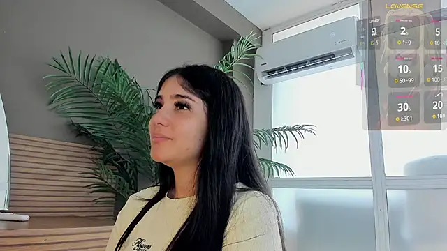 Snapshot of Belliinda_21 chatting on 07-27-26, 07:10 Belliinda 21 online show from 07-27-26, 07:10