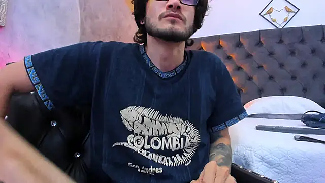 Loggan donnelly online show from 12-25-24, 12:48