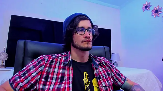 Loggan donnelly online show from 01-23-25, 08:13