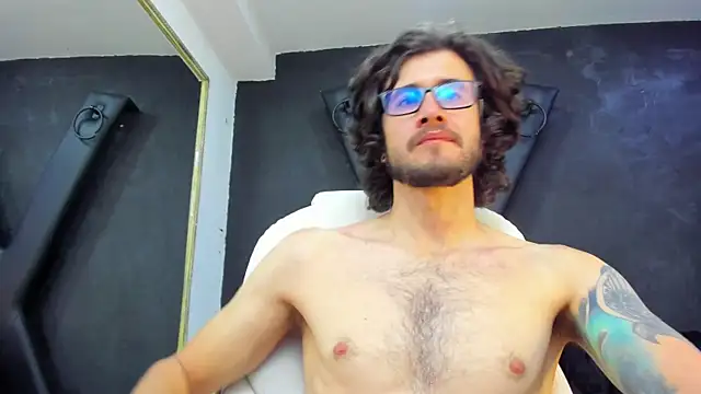 Loggan donnelly online show from 03-18-25, 02:25