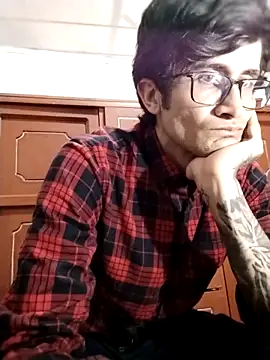 Loggan donnelly online show from 03-31-26, 09:59