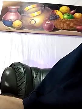 Loggan donnelly online show from 04-22-26, 01:41