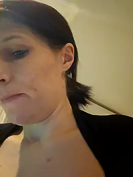 Lenchen  online show from 01-19-25, 08:09