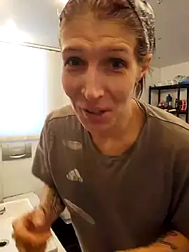 Lenchen  online show from 01-31-25, 09:48