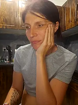 Lenchen  online show from 04-12-26, 07:41