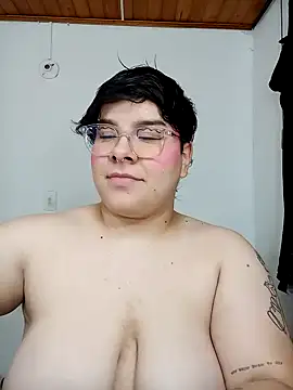 amalia love online show from 12-19-24, 08:13