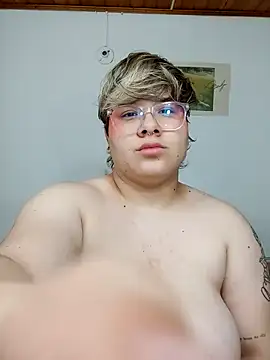 amalia love online show from 02-23-25, 02:04