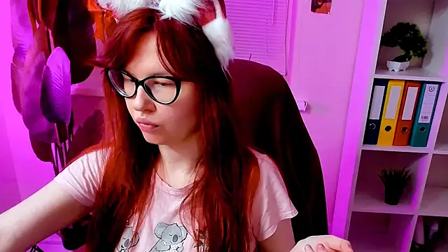 CarolGiggly online show from 11-04-25, 07:18