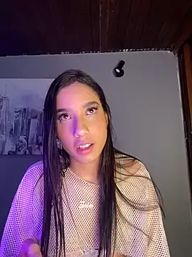 Snapshot of Praga_Pink chatting on 01-07-25, 06:38 Praga Pink online show from 01-07-25, 06:38