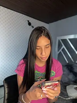 Praga Pink online show from 04-25-26, 01:41