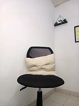 Snapshot of lianisrose chatting on 03-15-26, 01:11 lianisrose online show from 03-15-26, 01:11