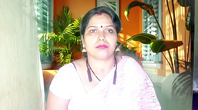 Snapshot of mamoni91 chatting on 02-15-25, 04:14 mamoni91 online show from 02-15-25, 04:14