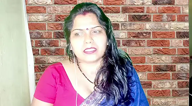 Snapshot of mamoni91 chatting on 02-19-25, 03:39 mamoni91 online show from 02-19-25, 03:39