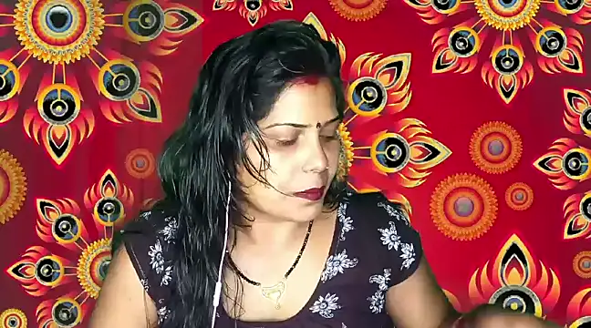 Snapshot of mamoni91 chatting on 03-12-25, 03:24 mamoni91 online show from 03-12-25, 03:24