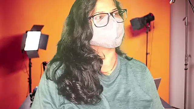 Snapshot of mamoni91 chatting on 09-19-25, 02:13 mamoni91 online show from 09-19-25, 02:13