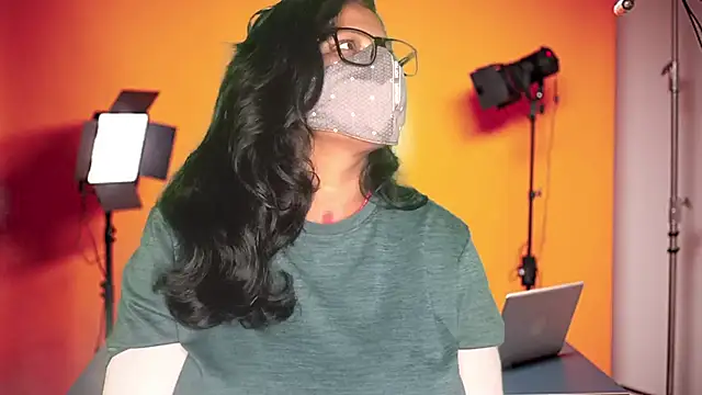 Snapshot of mamoni91 chatting on 09-20-25, 02:45 mamoni91 online show from 09-20-25, 02:45