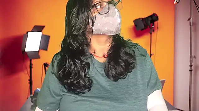 Snapshot of mamoni91 chatting on 09-21-25, 01:51 mamoni91 online show from 09-21-25, 01:51