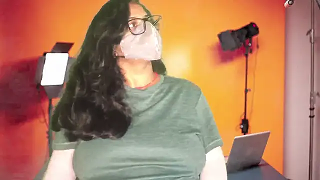 Snapshot of mamoni91 chatting on 10-09-25, 02:53 mamoni91 online show from 10-09-25, 02:53