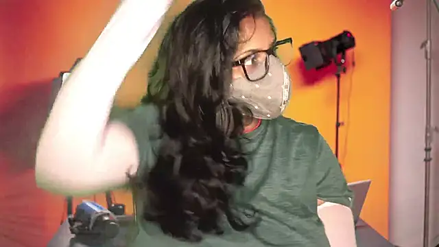 Snapshot of mamoni91 chatting on 10-29-25, 03:09 mamoni91 online show from 10-29-25, 03:09