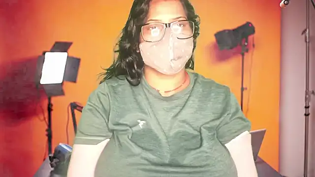 Snapshot of mamoni91 chatting on 11-03-25, 02:35 mamoni91 online show from 11-03-25, 02:35