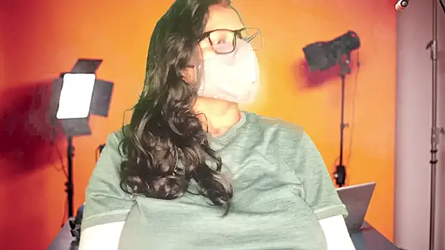 Snapshot of mamoni91 chatting on 11-06-25, 02:56 mamoni91 online show from 11-06-25, 02:56