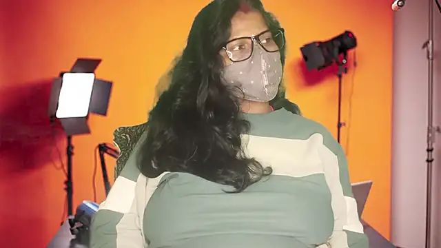 Snapshot of mamoni91 chatting on 11-27-25, 02:57 mamoni91 online show from 11-27-25, 02:57