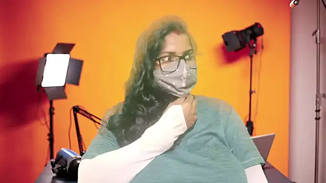 Snapshot of mamoni91 chatting on 12-01-25, 03:33 mamoni91 online show from 12-01-25, 03:33