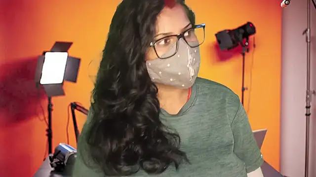 Snapshot of mamoni91 chatting on 12-04-25, 04:00 mamoni91 online show from 12-04-25, 04:00