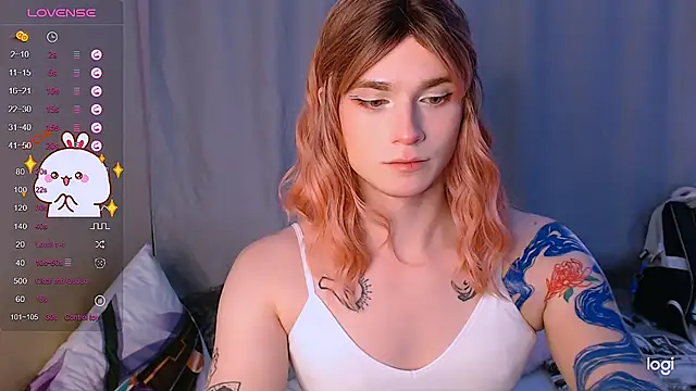 Snapshot of Alice_Hells chatting on 01-24-25, 10:11 Alice Hells online show from 01-24-25, 10:11