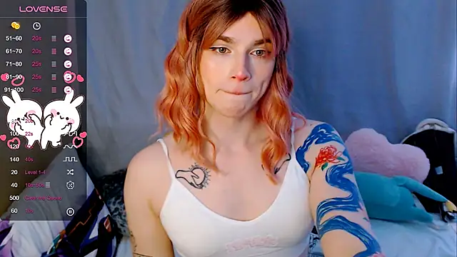 Snapshot of Alice_Hells chatting on 02-17-25, 07:58 Alice Hells online show from 02-17-25, 07:58